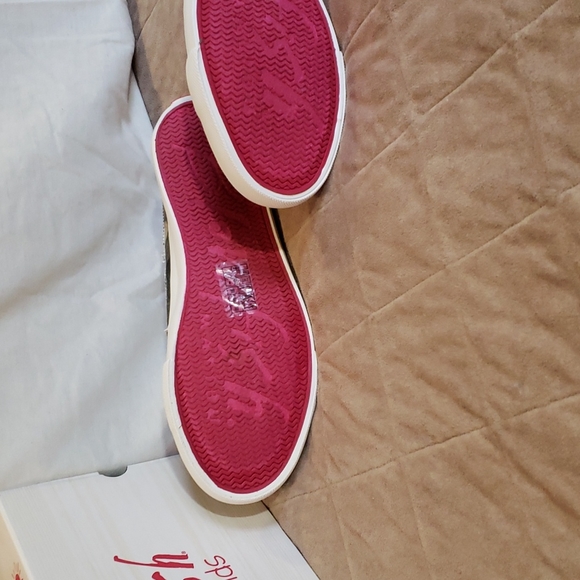 Blowfish Malibu Kids Camo Sneakers NIB - Picture 7 of 8